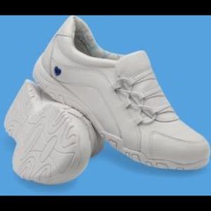 Nurse Mate Pillow Top Shoes.